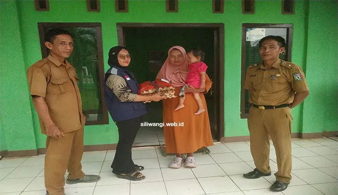 KPM Siliwangi Serahkan Bantuan Telur 5 Kilo Gram